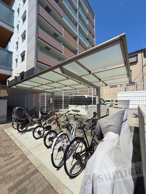 その他共有部分　屋根付き駐輪場が嬉しいです♪♪