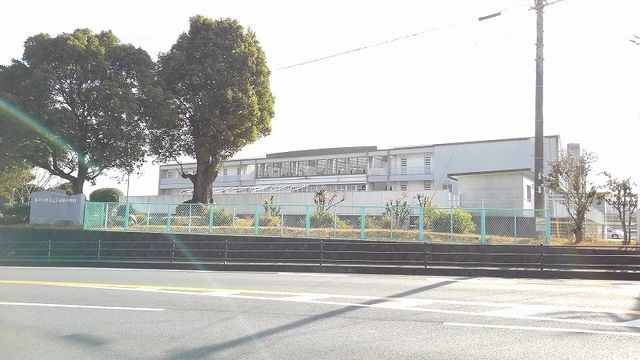 小学校　三重東小学校（小学校）まで500m