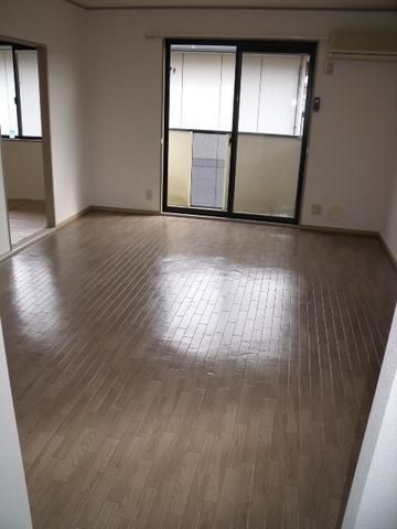 その他部屋・スペース　明るいＬＤＫです