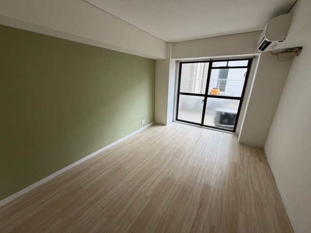クレアドル芦屋西の居間写真