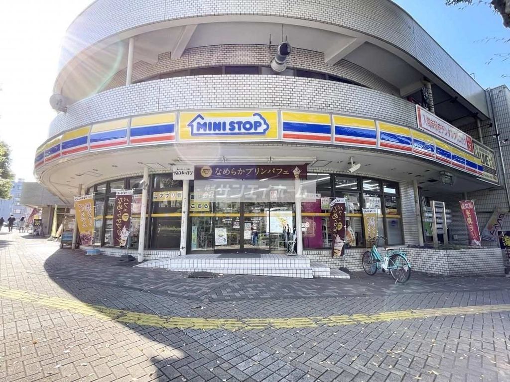 コンビニ　ミニストップ入間市駅前店（コンビニ）まで660m