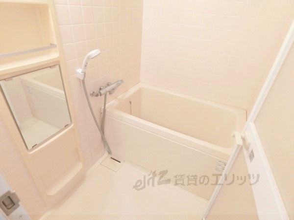 バス・シャワールーム　風呂