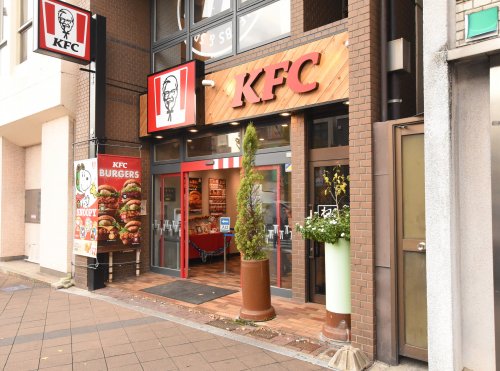 飲食店　ケンタッキーフライドチキン　本山店（飲食店）まで602m