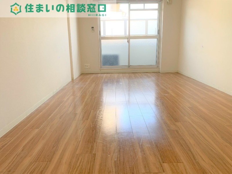 居室・リビング　同型写真