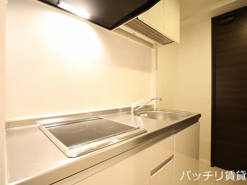 キッチン　※同マンション別部屋写真の為、現状優先。