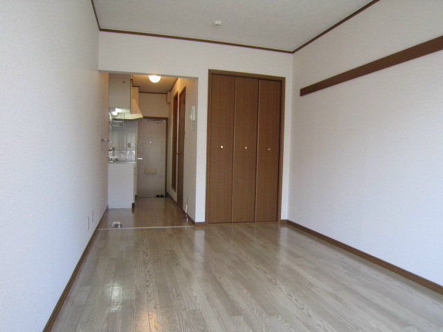 居室・リビング　写真は同タイプ別部屋です。