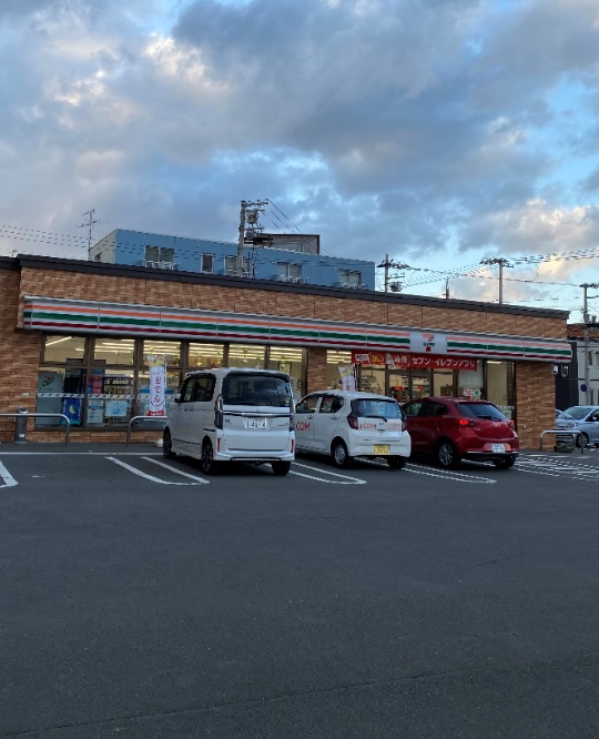 コンビニ　セブンイレブン札幌栄通7丁目店（コンビニ）まで391m
