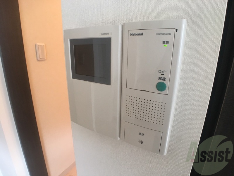 セキュリティ　ＴＶモニター付インターホンです。来客者の顔が見えるので安心！