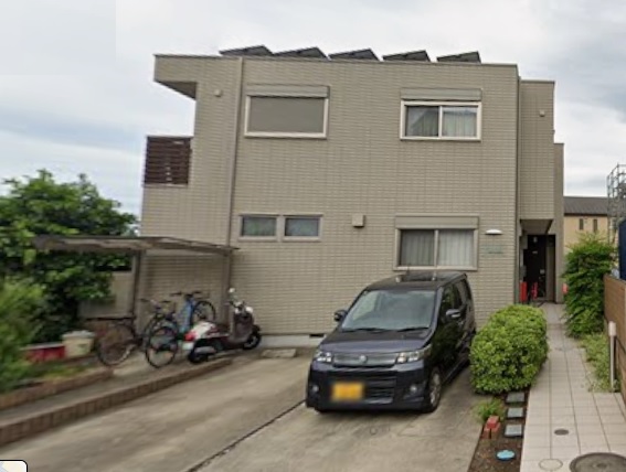 駐車場　●敷地内駐車場あり。