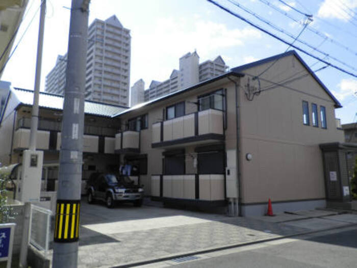 建物外観　オートロック付きで安心です♪