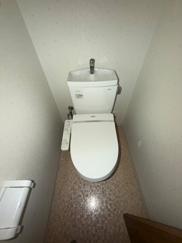 トイレ　※同一間取り106号より参照写真