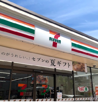 コンビニ　セブンイレブン 大阪東三国4丁目店（コンビニ）まで108m