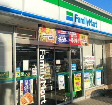 コンビニ　ファミリーマート淀川加島店（コンビニ）まで620m