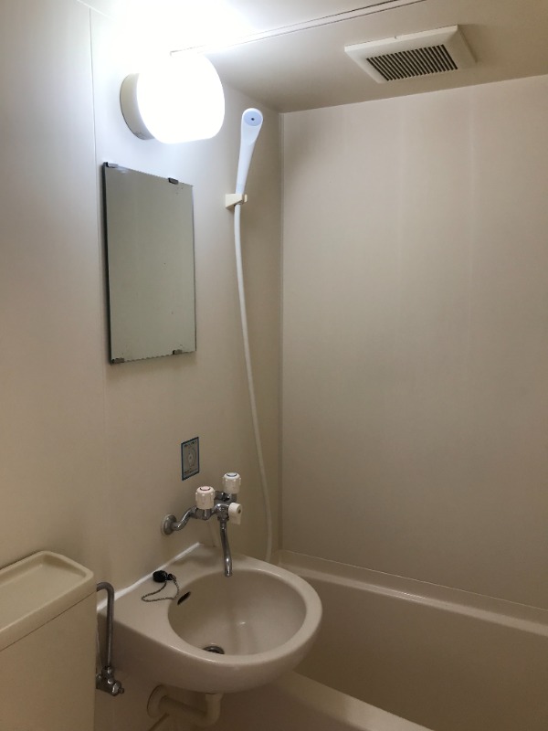 洗面設備　※別部屋写真参照