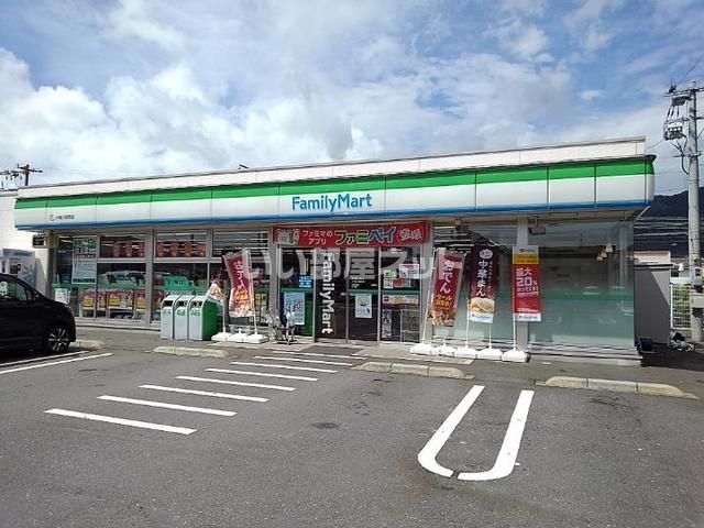 コンビニ　ファミリーマートＪＲ亀川駅前店（コンビニ）まで195m