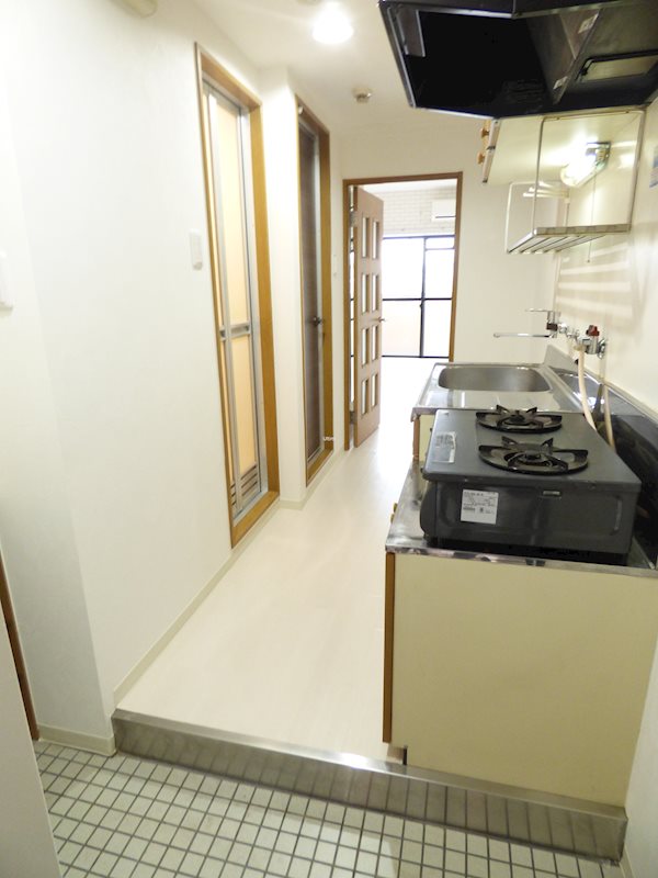 キッチン　別部屋のお写真です。ご参考までに！