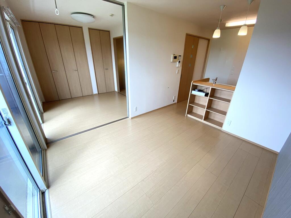 居室・リビング　9帖DK+4.5帖洋室