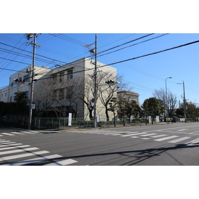小学校　静岡市立中田小学校（小学校）まで450m