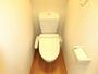 トイレ　温水洗浄機付のトイレです☆