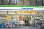 コンビニ　ファミリーマート 千歳船橋駅北店（コンビニ）まで628m