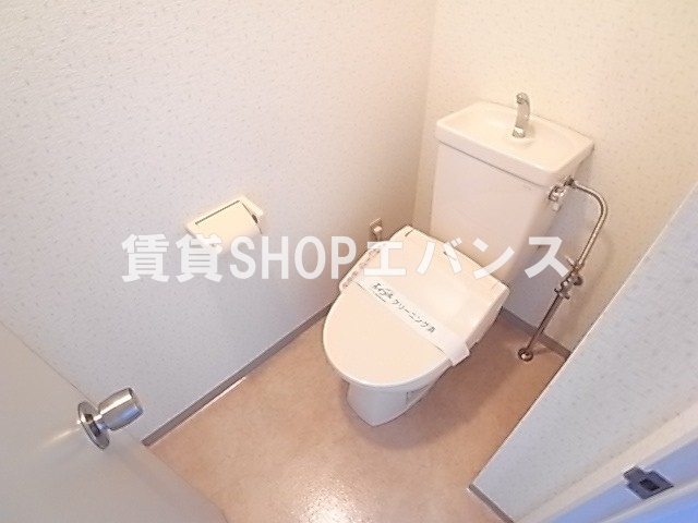 トイレ　清潔感のあるトイレです