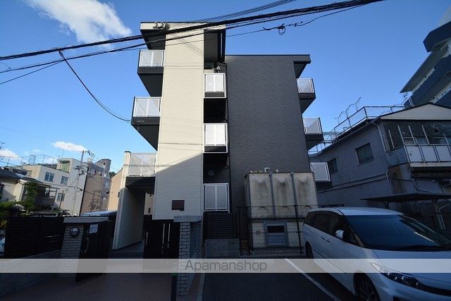 レオパレス勝山の外観写真