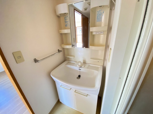 洗面設備　※別部屋参考写真