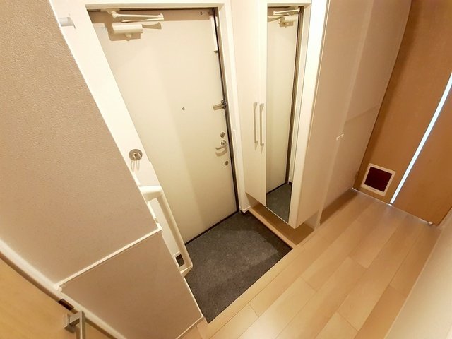 玄関　落ち着いた玄関です