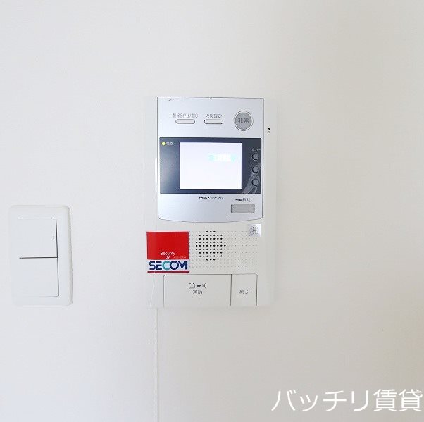 セキュリティ　類似写真使用のため、現状を優先致します。