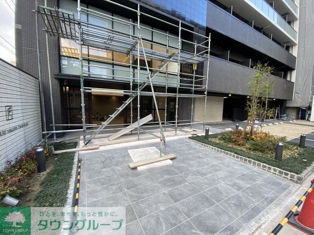 エントランス　庭