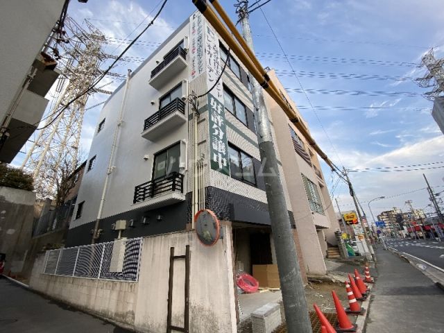 LEO六拾番館の外観写真