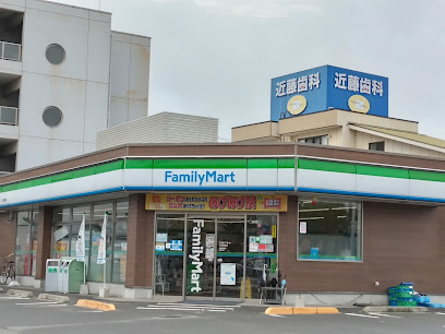 コンビニ　ファミリーマート三原宮浦店（コンビニ）まで433m