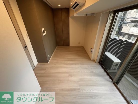 コンシェリア神楽坂 CROSSIAの居間写真