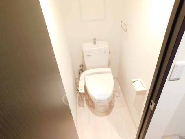 阪急京都線 南茨木駅 徒歩10分 4階建 築18年のトイレ写真