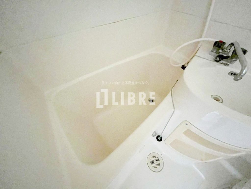 京王線 南平駅 徒歩7分 2階建 築41年の風呂写真
