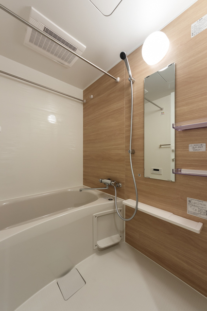バス・シャワールーム　※写真は同タイプ住戸です。