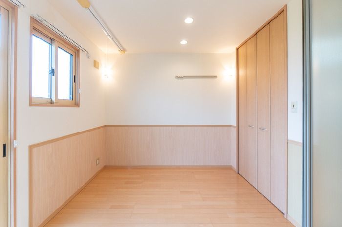 富山市 2階建 築21年の内装写真