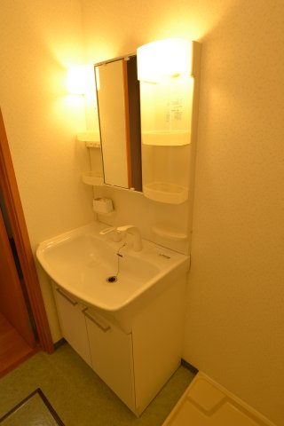 洗面設備　別号室の画像です。ご参考下さい
