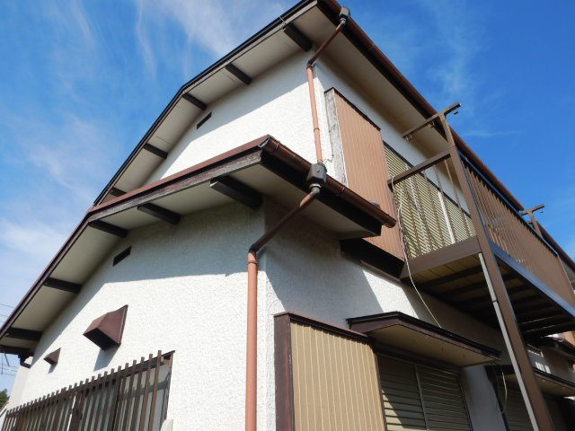 建物外観　南向き、ペット飼育可能なテラスハウス