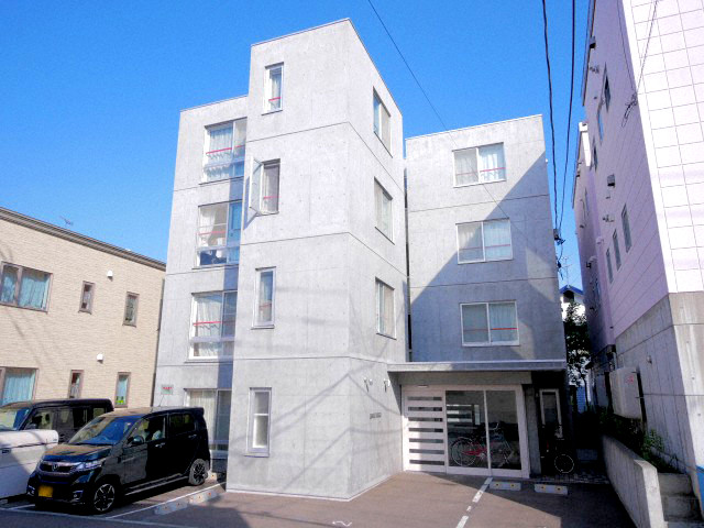 建物外観　広々１ＬＤＫマンションです♪