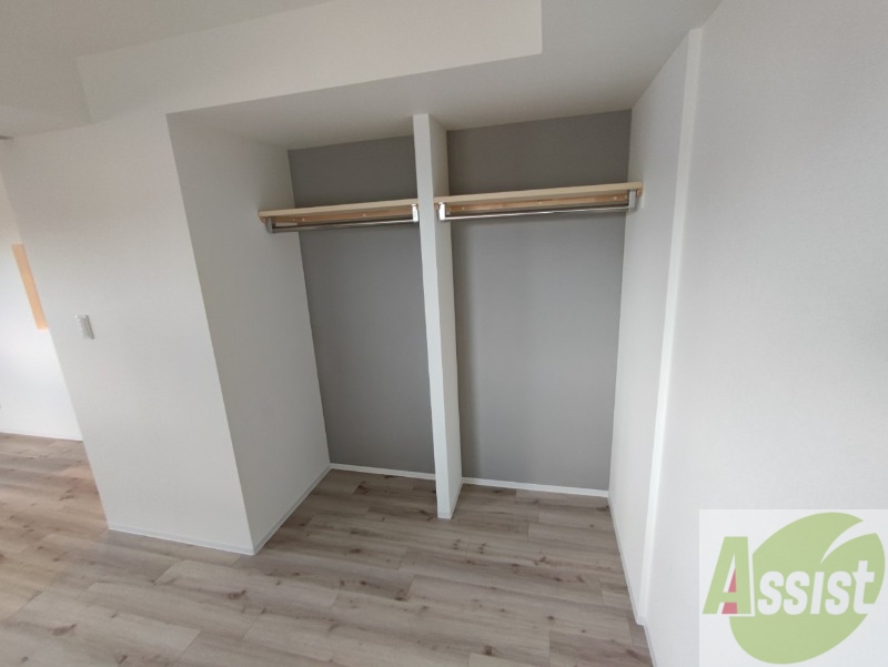 収納　寝室の収納です。部屋がすっきり片付きます。