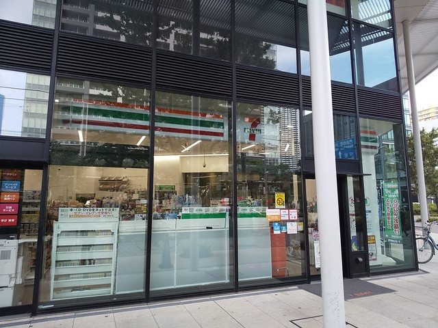 コンビニ　セブンイレブン勝どき５丁目店（コンビニ）まで80m