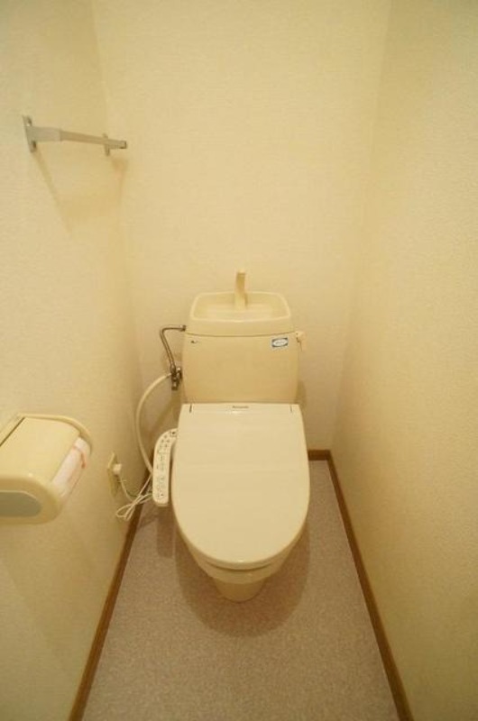 ＪＲ両毛線 駒形駅 徒歩20分 2階建 築31年のトイレ写真