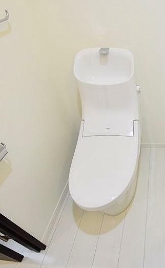 トイレ　※同仕様写真