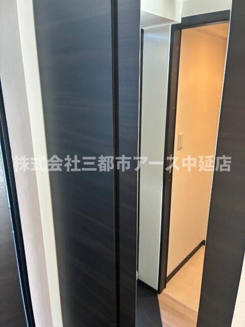 収納　エルファーロ目黒III