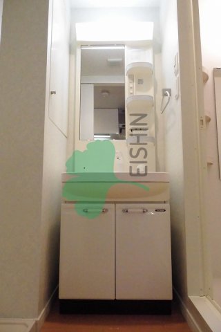 洗面設備　シンプルで使いやすい洗面台です！
