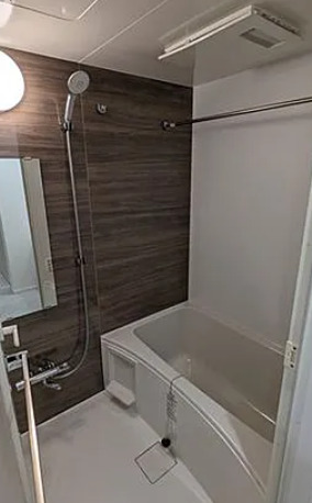 バス・シャワールーム　※別部屋の参考写真です。