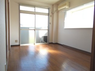その他部屋・スペース　明るい色調の室内です