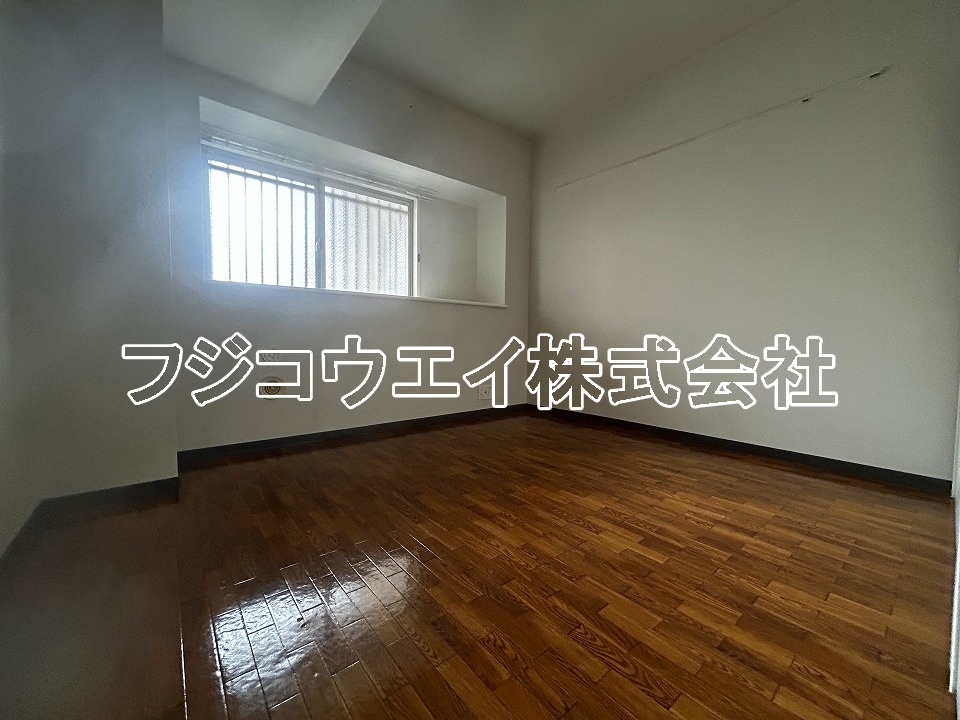 都営大江戸線 落合南長崎駅 徒歩1分 6階建 築20年の内装写真