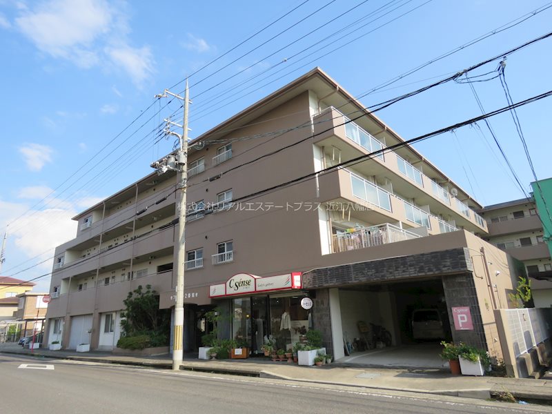 フラワー2番館の建物外観